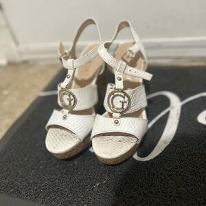 Elegant White Wedge Shoes with Straps